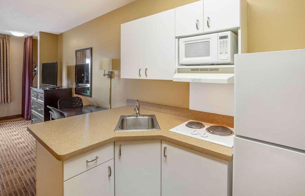 Extended Stay America Suites - Meadowlands - Rutherford Room photo